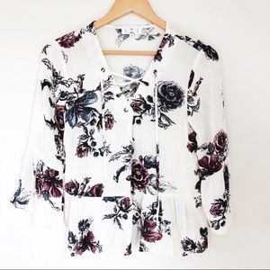 Tilly’s Ivy + Maine Floral Crop Top